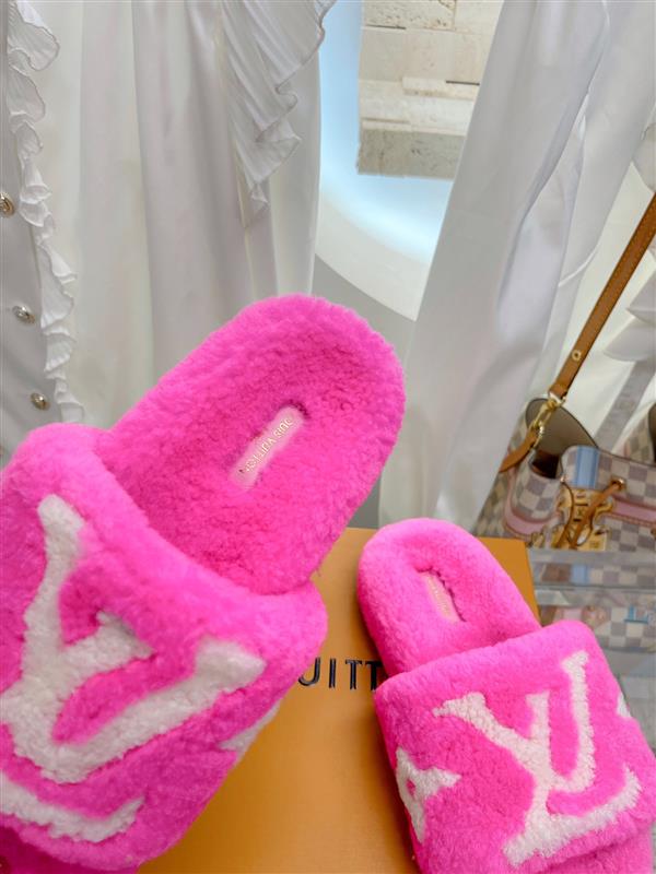 2025126103527438 230